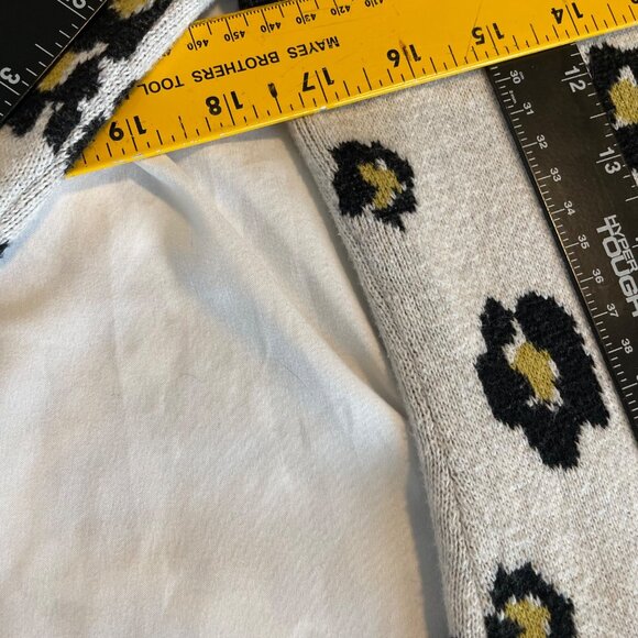 Cabi Womens Leopard Print Button-Down Cardigan Sweater S - Picture 12 of 12